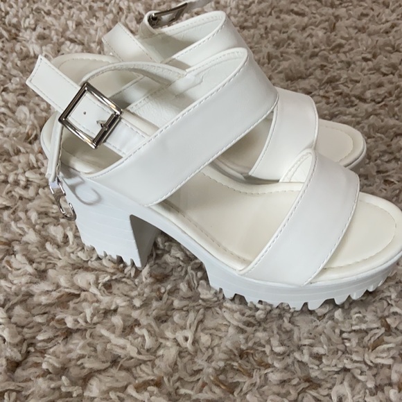 ❤️Ladies platform club shoe🔥 - Picture 2 of 7